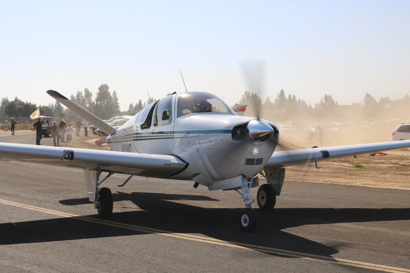 Illustration for article titled End O' Summer Fly In Car Show photodump - Part 2 - aircraft